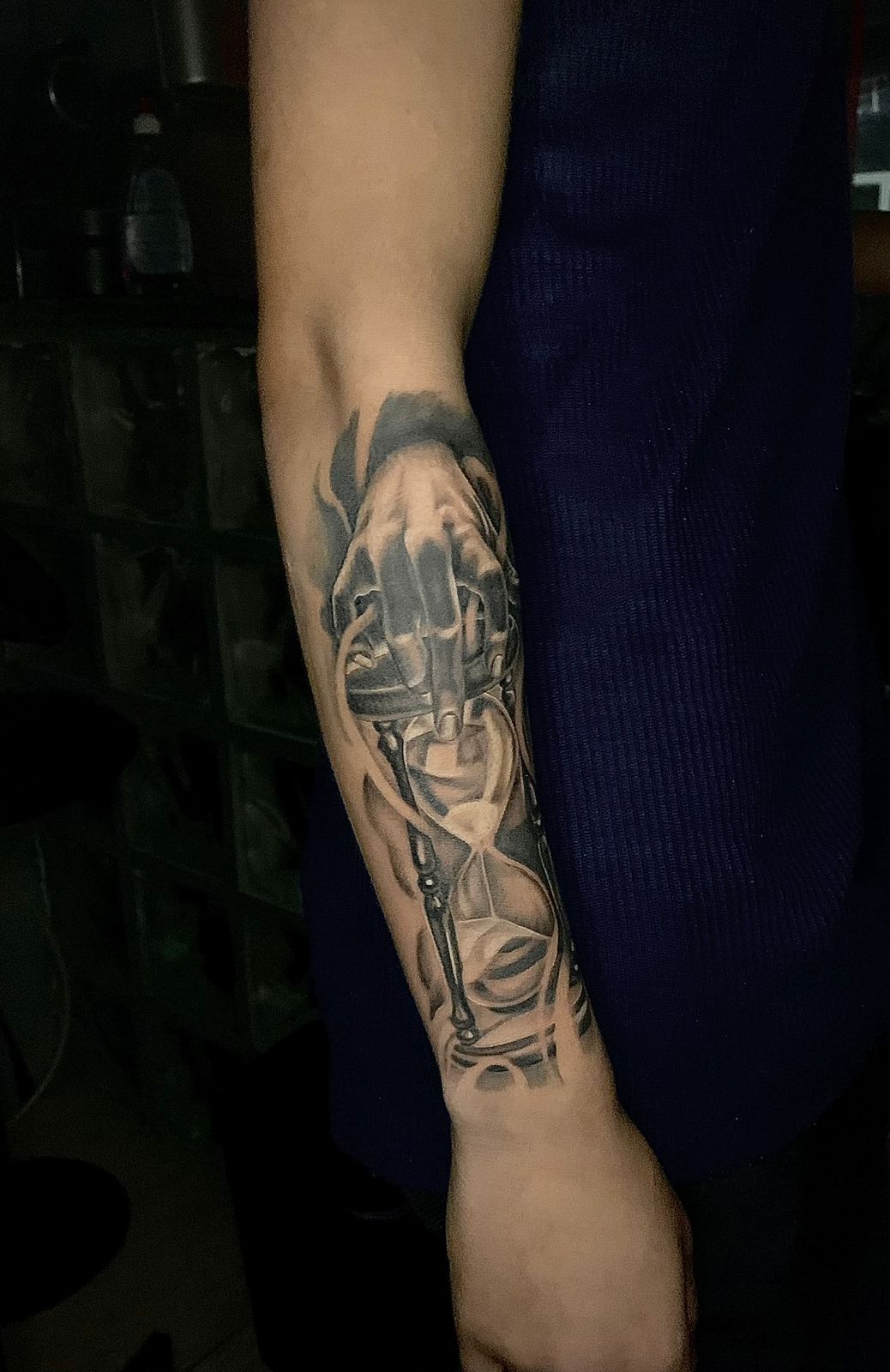 Tatuagem artística feita na FreitasTattoo RJ, estúdio de tatuagem no Rio